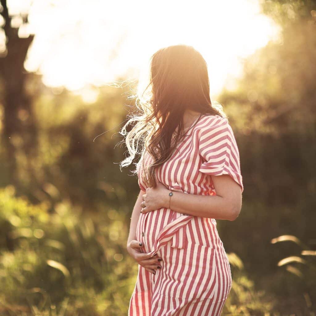 families looking to adopt a child, putting baby my up for adoption